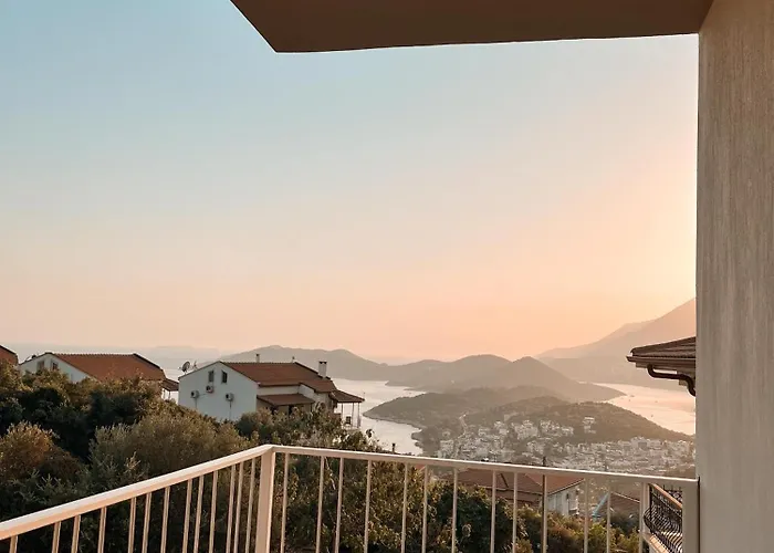 Katana Aparthotel 3*