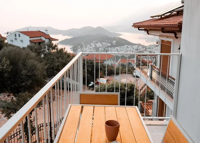 Katana Aparthotel 3*