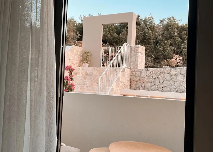 Katana Aparthotel 3*